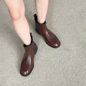 [다잇템]여성 슬림핏 첼시 레더 프리미엄 앵클부츠 (47550631)