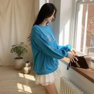 [다잇템]여성 환절기 크로쉐 시카고 라운드맨투맨 (47357208)