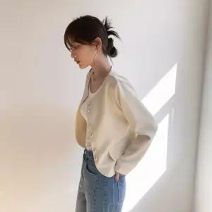 여자 봄 가을 간절기 오피스룩 라운드넥 금장 자켓