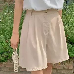 핫핑 키쿠 뒷밴딩 핀턱 반바지슬랙스