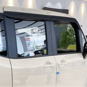 오토크로바 레이 블랙 도어 썬바이저 4P E365