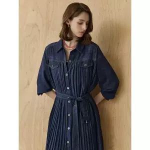 [하프클럽/]워싱 데님 프린트 벨티드 플리츠 셔츠 롱 원피스