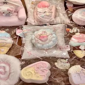 여러가지 장식 음식 빵 디저트 케이크 소보로 단팥 제과 제빵 고퀄 스트레스 해소 주물럭 슬라임 굿즈