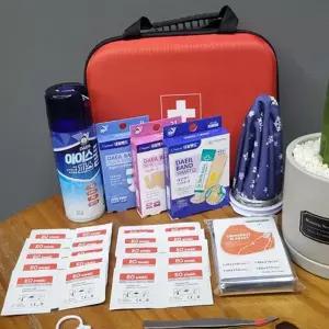 응급 처치 키트 휴대용 여행용 상비약 가정용 구급함 세트 멸균거즈 약파우치 체온계 소독용 담요 찜질