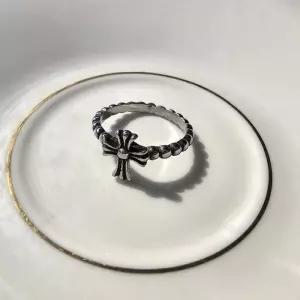 [노블른] 써지컬 스틸 작은 십자가 엄지 검지 반지