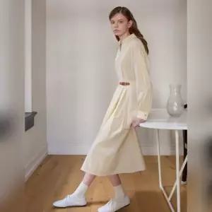 [롯데백화점]올리브데올리브 셔츠형 비죠 장식 랩 원피스 OW5SO260