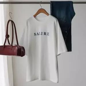 (안나앤플러스) 샐리 자수 레터링 티셔츠[티셔츠DRY21] 빅사이즈