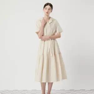 [롯데백화점]씨씨콜렉트 오픈 카라 셔링 플레어 원피스 C252MSE134