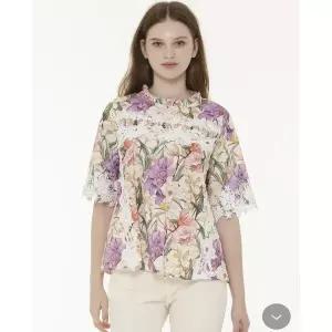 [손정완](타임스퀘어점패션관)플라워 스모킹 블라우스ZDR5252180