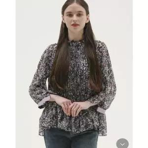 [손정완](타임스퀘어점패션관)바이올렛 플라워 쉬폰 블라우스ZBL5151080