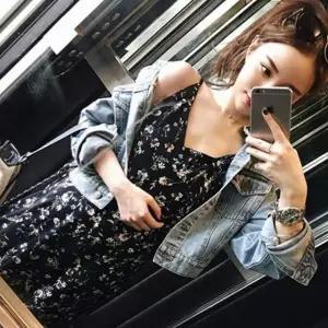 여름 해변가 여행 데이트 코디 미니 원피스 이쁜치마 플리츠스커트