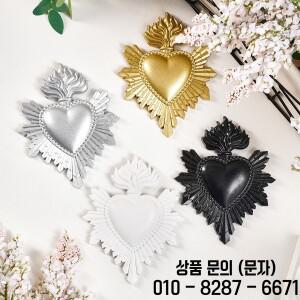 1PC 레진으로 제작된 불꽃 모양의 하트 장식 수공예품 걸이용으로 적합하며 집 벽 적합합니다.