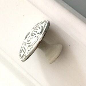 레트로 드레서 손잡이 서랍 당김 캐비닛 주방 찬장 욕실 하드웨어 화이트 실버 디자인