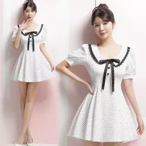 No. 139 화이트 미니도트 카라넥 플레어 원피스