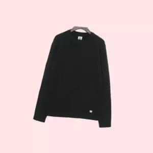 씨피컴퍼니 CP COMPANY 12주년 미니 로고 패치 니트 니트티 스웨터 티셔츠 상의 03CMKN097A 005103A M69 기