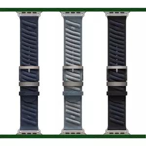 새롭게 출시된 Apple Watch Hermes 49mm En Mer 밴드 선택 가능