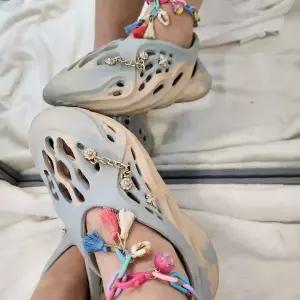 메쉬 투명 슬립온 샌들 여름 통풍 비치 슬리퍼 캐주얼 워킹화 실내외 데일리 신발