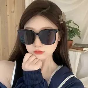 [하프클럽/다잇템]여성용 가볍고 코지 폴리카보네이트 선글라스