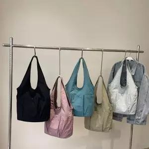 슬램덩크 여친 오피스룩 캐주얼 대용량 가방 숄더백 라운드넥티 멀티포켓 트렌드백 HO1