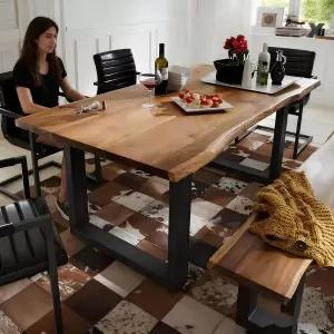 라이브 엣지 식탁 천연 가장자리가 있는 단단한 나무 금속 다리가 소박한 슬래브 주방 식당 또는 사무실을