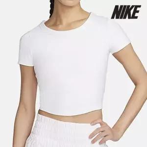 [아웃도어스/나이키]나이키 여성용 반팔티 /g4- FN2805-100 / 우먼스 원 피티드 드라이 핏 반팔 크롭 탑