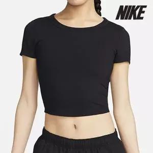 [아웃도어스/나이키]나이키 여성용 반팔티 /g4- FN2805-010 / 우먼스 원 피티드 드라이 핏 반팔 크롭 탑