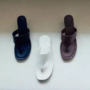 코모레비 뮤지엄 정상가 139,000원 3Colors 카우레더 와이드 레더 샌들 2cm / 5cm I KM3981238962