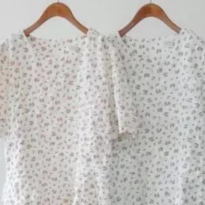 [옷은날개] 잔꽃 의류 프릴 요루 빅사이즈 블라우스 307O441S