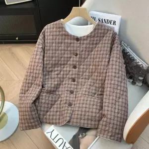 [에이시크]세렌 체크 다이아 퀼팅 점퍼 C25CJP967