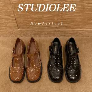 여사친 슈즈 리틀 소가죽 블록 T스트랩 엠보싱 워킹화 CH5