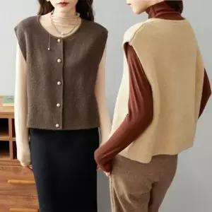 [옷은날개] 여자 루즈핏 니트조끼 브이넥 단추조끼 베스트 가디건