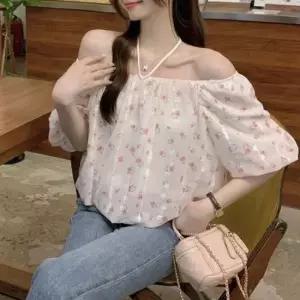 [SBD] 스트링 자수 넥 밴딩 플라워 블라우스 세로 크롭 패턴