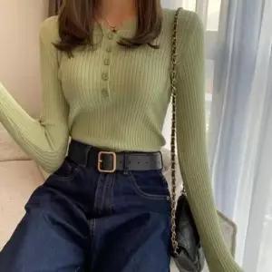 [옷은날개] 여성 버튼 슬림핏 골지 긴팔티셔츠 니트티 골지티셔츠