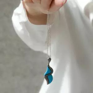 [제이로렌]바이데이지 터키석 웨이브 마카사이트 실버 원석 목걸이 Bn0554