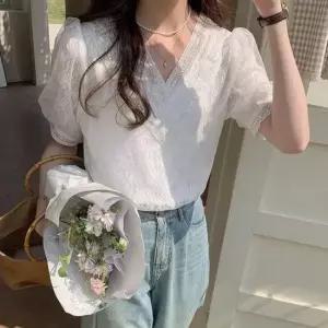 [SBD] 포인트 블라우스 브이넥 여성 레이스 퍼프소매