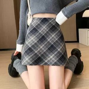 여성 가을 겨울 시즌 입기좋은 A라인 체크 모직스커트