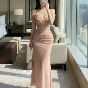 [하프클럽/옷자락]여자 슬림핏 셔링 오프숄더 롱원피스