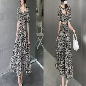 쉬폰 셔링 뒷어깨 허리트임 포인트 A라인 반팔 원피스