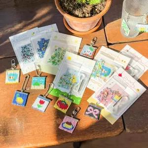 미니 비즈발 키링 만들기 DIY 세트 옷핀 10종/돌봄/교실/방과후/초등/교구/유치원/공예/키트/미술/재료