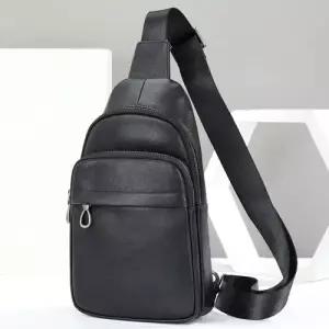 캐주얼 가슴가죽 소가죽 아웃도어 가죽 남성가죽 남성패션 크로스백 가방 멀티 봄가을 패션 DL5