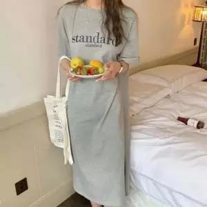 반팔 데일리 홈웨어 원피스 레터링 트임 롱 등원룩