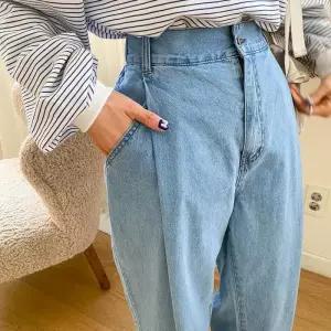 [다잇템]여성 와이드핏 세미배기 백밴딩 원턱 청바지 (47387137)