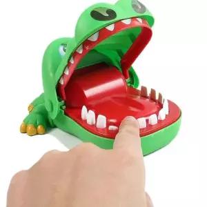 손가락악어 장난감 내기 놀이 대화 트릭 랜덤 긴장