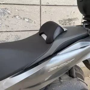 오토바이등받이 쿠션 허리받침 등받이 뒷좌석 모델