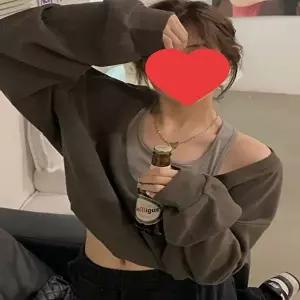 데일리룩 3컬러 언발란스 오프숄더 데일리 세미크롭 티셔츠