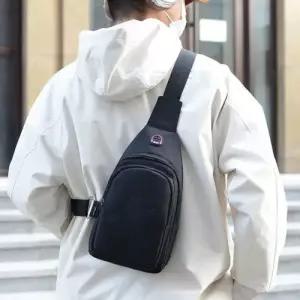 천진반 남성용 캐주얼 오피스룩 데일리룩 가방 숄더백 나일론 경량 아웃도어 스포츠 크로스백 학생 스타일