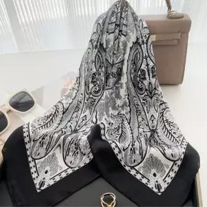 스카프선물 엄마스카프 봄스카프 페이즐리 사각 빈티지코디 멋스러운코디