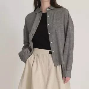 [문에이블]문에이블 여자 여성 봄 가을 루즈핏 데일리 베이직 잔 체크 러블리 셔츠 남