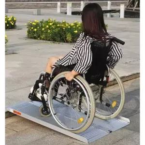 화물차 경사판 상하차 경사로 차량 진입판 적재 탑차 발판 리프트