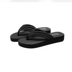 인기상품 쪼리 슬리퍼 검정 여성용 3cm굽 여름슬리퍼 스트랩 [WFHQA3T_260405]